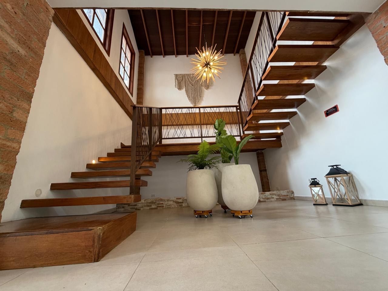 CASA EN ARRIENDO UBICADA EN EL ENVIGADO SECTOR ANTILLAS