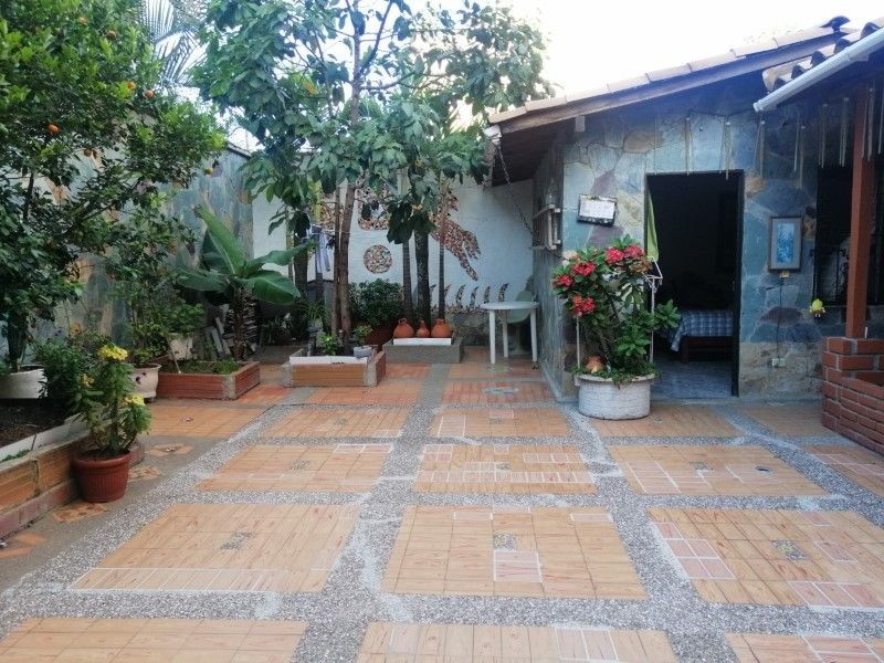 Casa en arriendo ubicada en Medellín, sector La Castellana