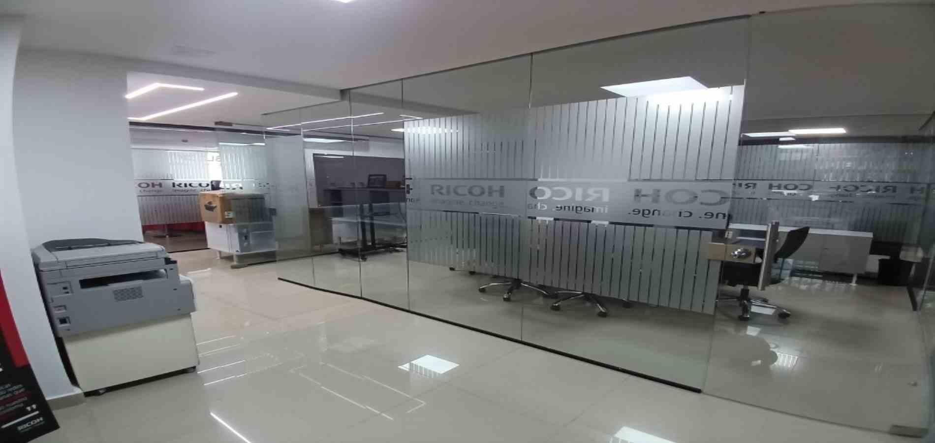 Oficina en arriendo ubicada en Medellín, sector Estadio