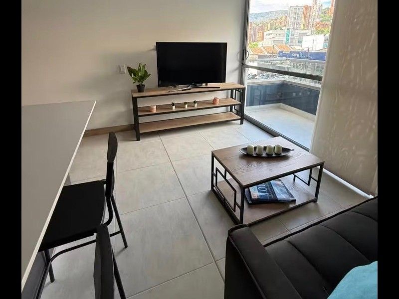 APARTAMENTO AMOBLADO EN ARRIENDO UBICADO EN POBLADO SECTOR CIUDAD DEL RIO