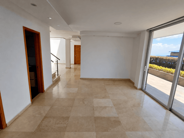 FINCA EN ARRIENDO UBICADA EN MEDELLIN, SECTOR BELEN