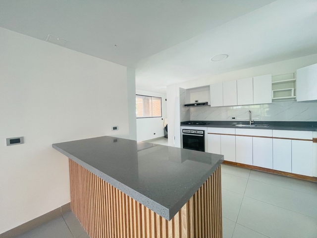 APARTAMENTO EN VENTA UBICADO EN MEDELLÍN SECTOR POBLADO