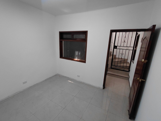 CASA EN ARRIENDO UBICADA EN MEDELLIN SECTOR SIMON BOLIVAR