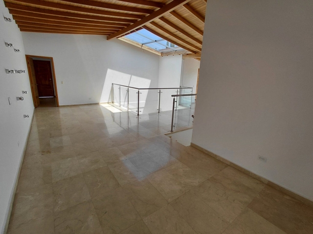 FINCA EN ARRIENDO UBICADA EN MEDELLIN, SECTOR BELEN