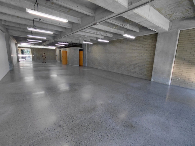 OFICINA EN ARRIENDO UBICADO EN MEDELLIN SECTOR GUAYABAL