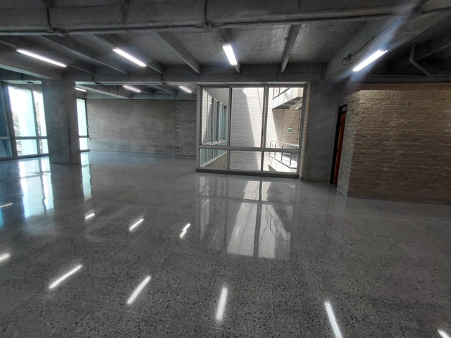 OFICINA EN ARRIENDO UBICADO EN MEDELLIN SECTOR GUAYABAL