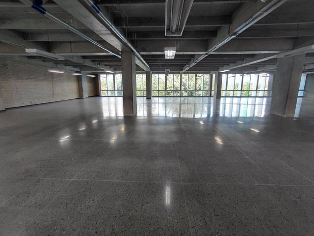 OFICINA EN ARRIENDO UBICADO EN MEDELLIN SECTOR GUAYABAL