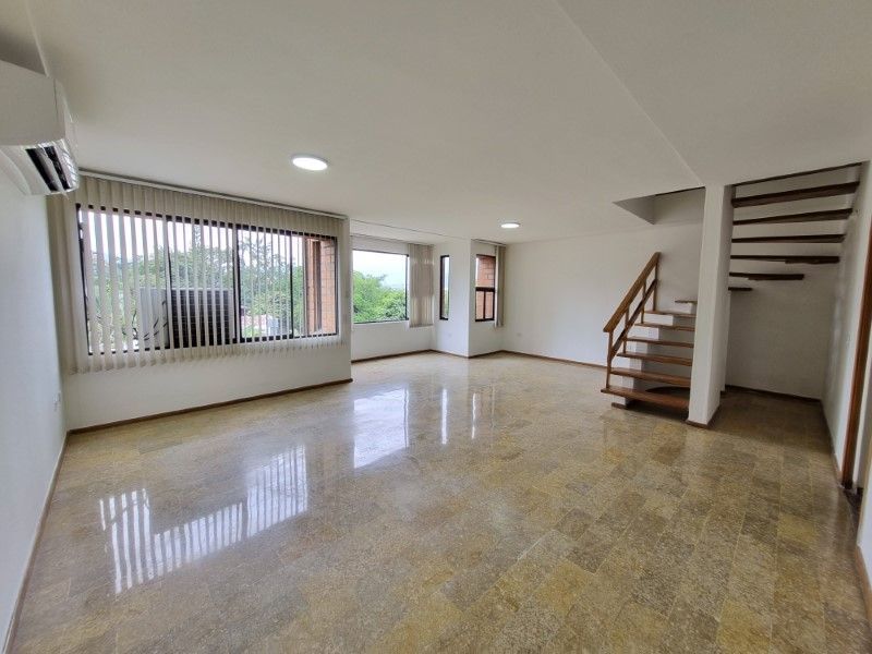 Oficina en arriendo ubicada en Medellín, sector Aguacatala