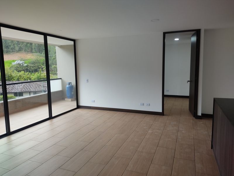 Apartamento en arriendo ubicado en El Retiro, sector La María