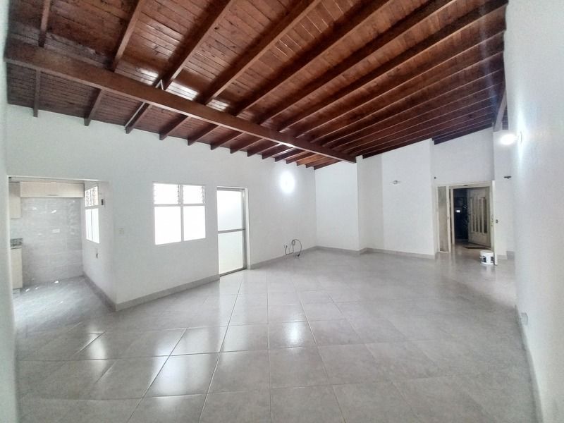 Casa en arriendo ubicada en Medellín, sector Calasanz