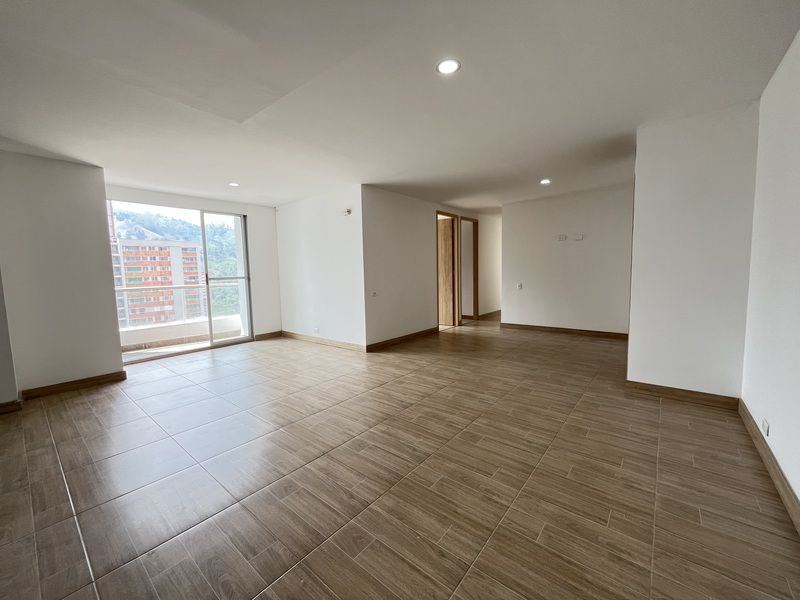 Apartamento en arriendo ubicado en Sabaneta, sector Aves María
