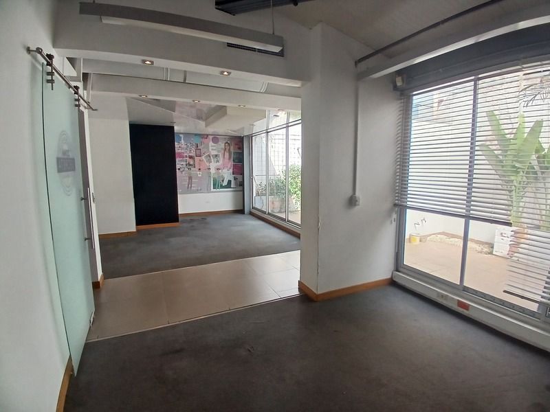 Local en arriendo ubicado en Medellín, sector Laureles