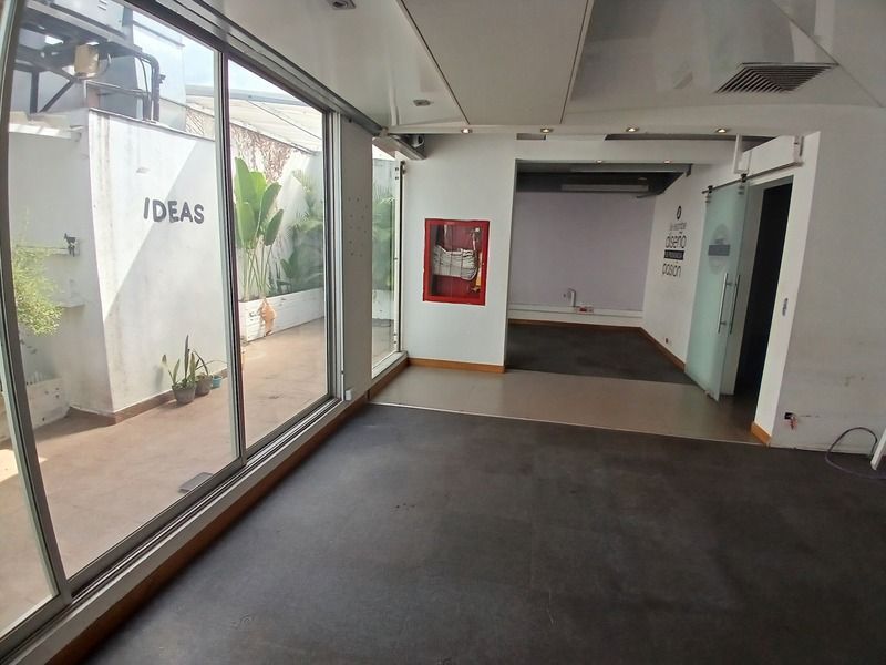 Local en arriendo ubicado en Medellín, sector Laureles