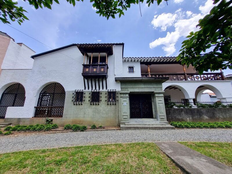 Casa en arriendo ubicada en Medellín, sector Prado Centro