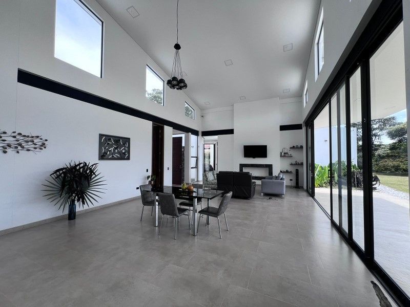 Casa en venta ubicada en Rionegro, sector Llanogrande