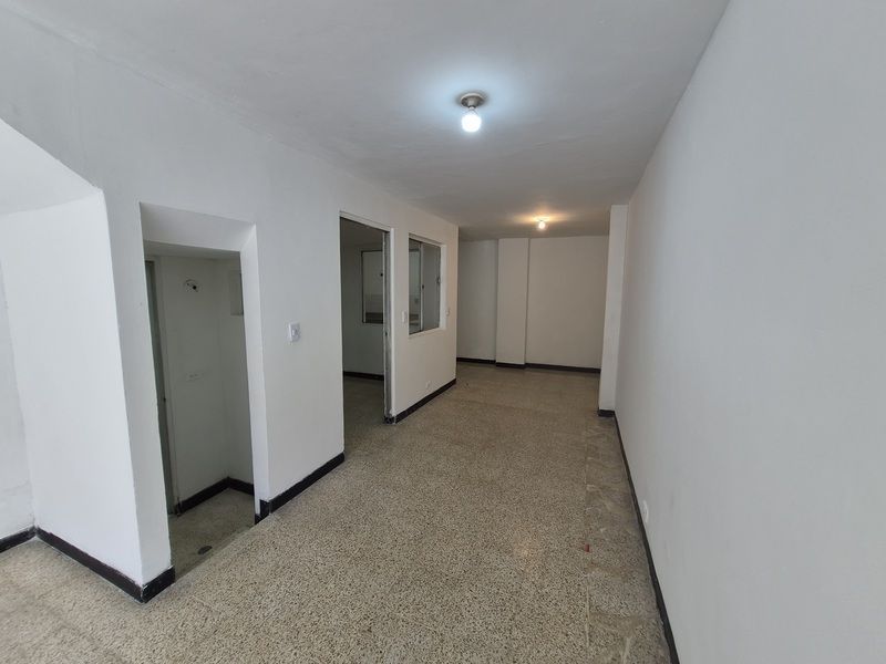 Local en arriendo ubicado en Medellín, sector Candelaria