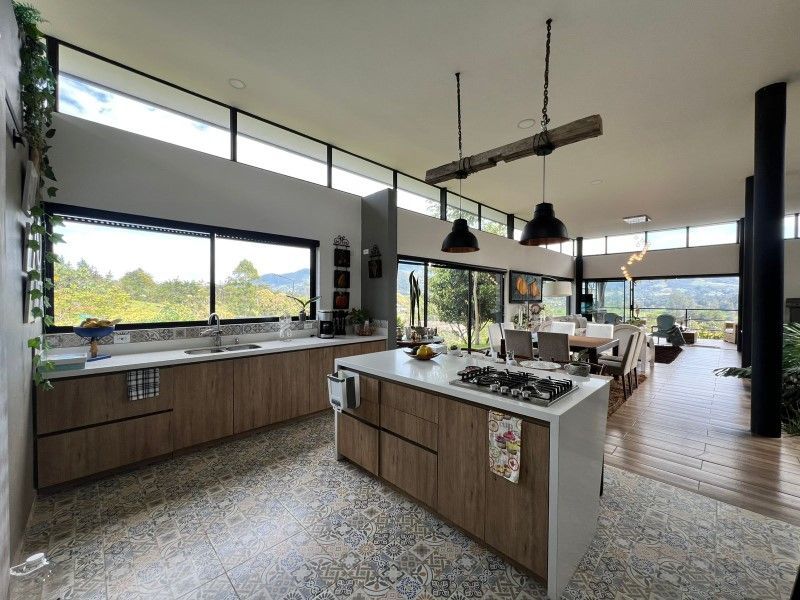 Casa en venta ubicada en La Ceja, sector Cantarrana