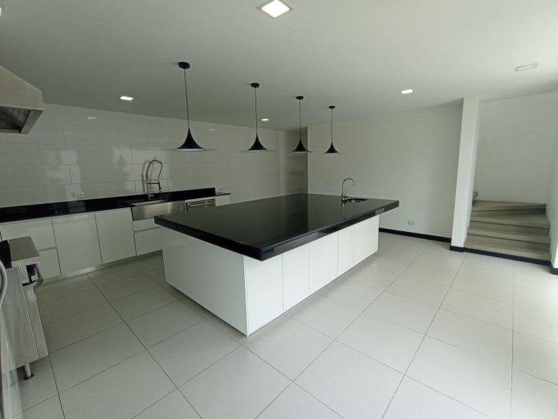 Casa en venta ubicada en El Retiro, sector La Fe