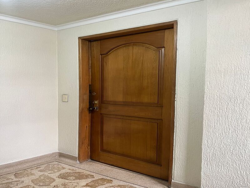 Oficina en venta ubicada en Medellín, sector Laureles