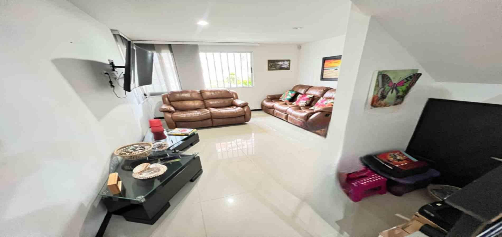 Casa en venta ubicada en Rionegro, sector Los Colegios