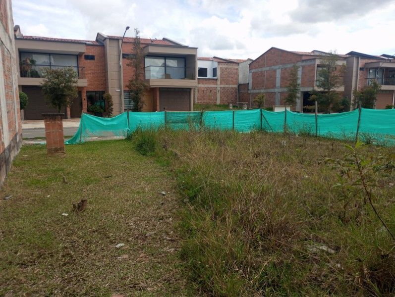 Lote en venta ubicado en Rionegro, sector San Antonio de Pereira