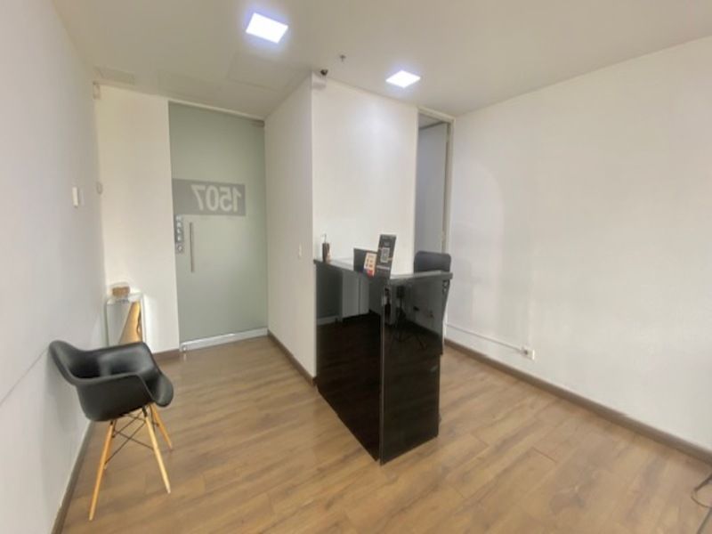 Oficina en venta ubicada en Envigado, sector Las Vegas