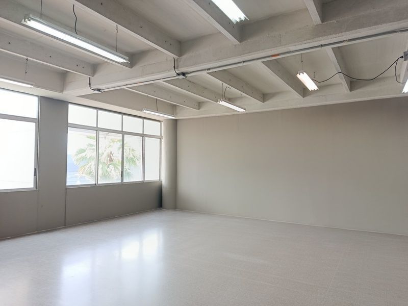 Oficina en arriendo ubicada en Medellín, sector Avenida Guayabal