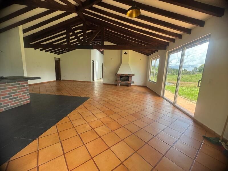 Finca en venta ubicada en El Carmen de Viboral, sector La Palma