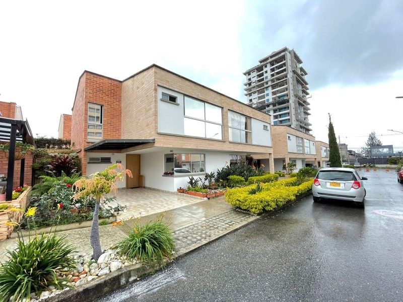 Casa en venta ubicada en Rionegro, sector Los Colegios