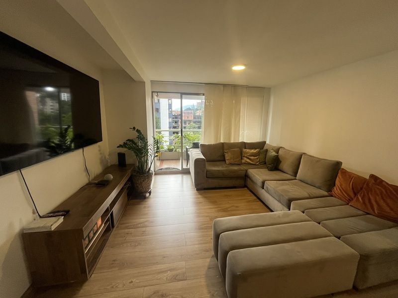 APARTAMENTO EN ARRIENDO UBICADO EN EL POBLADO SECTOR LOS BALSOS