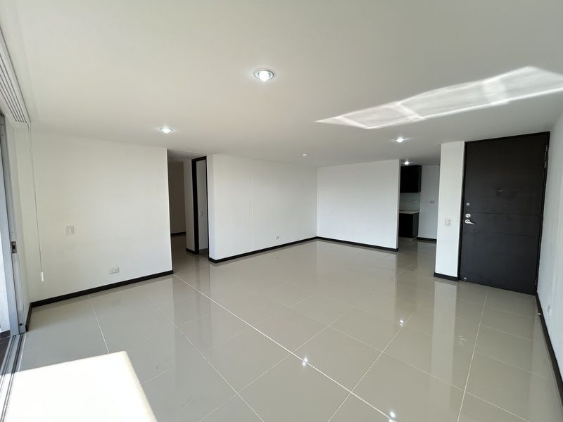 APARTAMENTO EN ARRIENDO UBICADO EN ENVIGADO SECTOR LOMA DE LAS BRUJAS