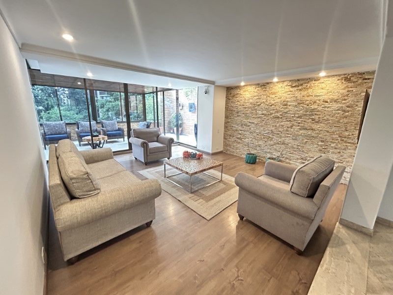 Apartamento en arriendo ubicado en Medellín, sector Los Balsos