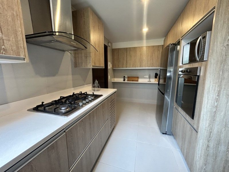 Apartamento en arriendo ubicado en Medellín, sector Los Balsos