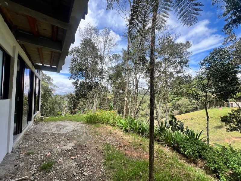 Finca en venta ubicada en Medellín, sector Piedras Blancas