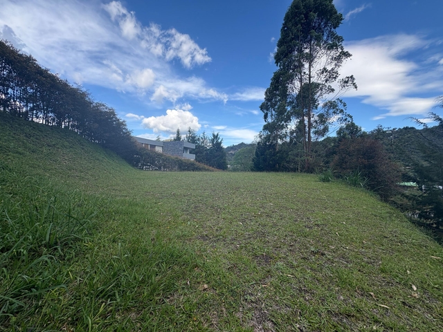 Lote en venta ubicado en El Retiro, sector Don Diego