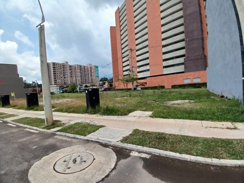 Lote en venta ubicado en Rionegro, sector Lotus