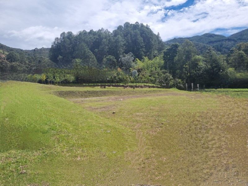 Lote en venta ubicado en El Retiro, sector Fizebad