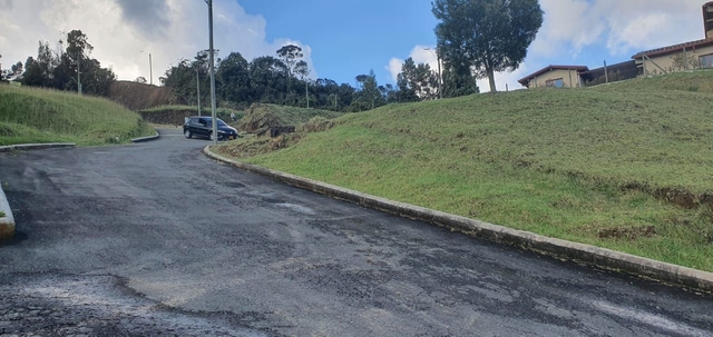 Lote en venta ubicado en Envigado, sector Loma del Escobero