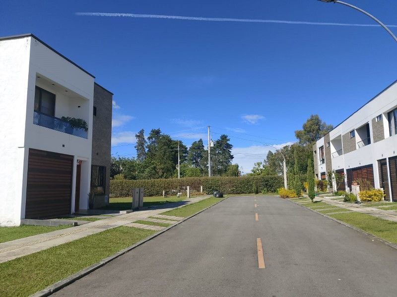 Lote en venta ubicado en Rionegro, sector Llanogrande