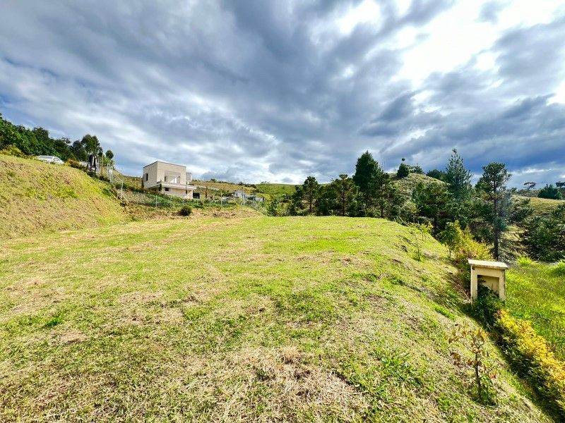 Lote en venta ubicado en El Retiro, sector El Chuzcal