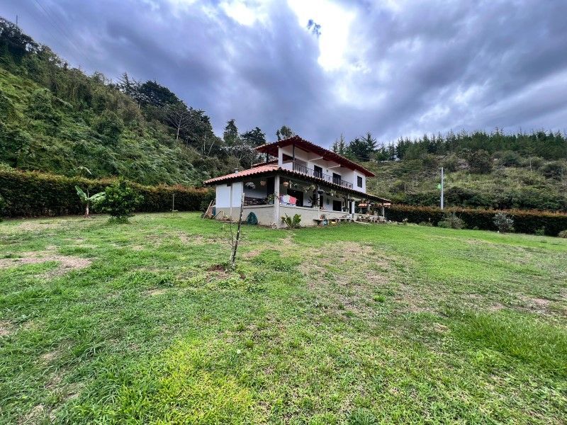 Casa en venta ubicada en La Ceja, sector Mirador de la Ceja