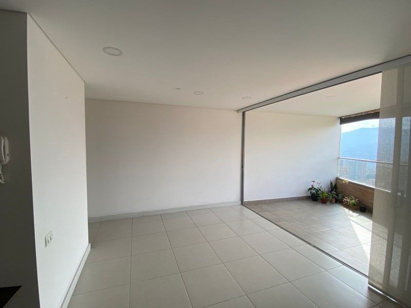 Apartamento en venta ubicado en Envigado, sector Loma del Chocho