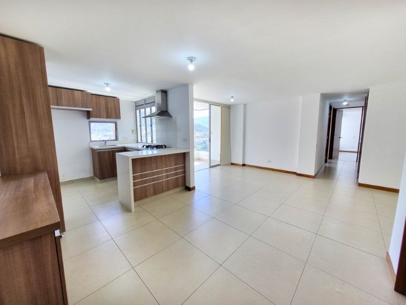 Apartamento en venta ubicado en Envigado, sector Loma de las Brujas