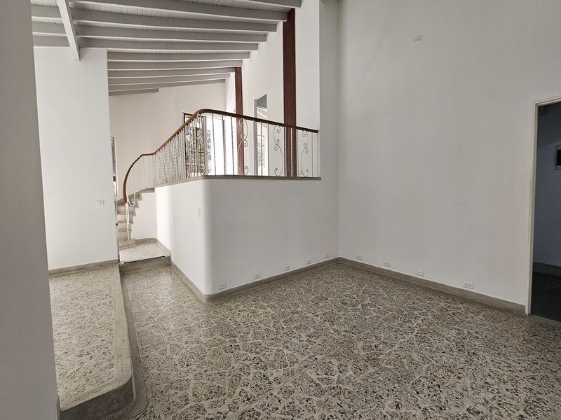 Casa en arriendo ubicada en Medellín, sector Parques del Rio