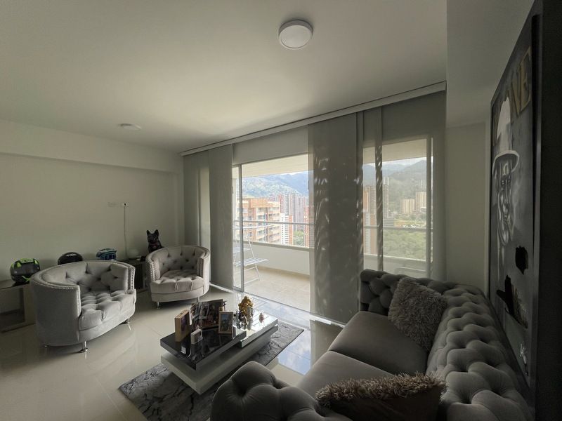 Apartamento en venta ubicado en Sabaneta, sector Tres Esquinas