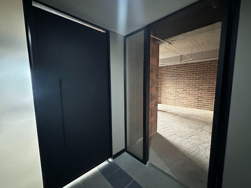 Oficina en venta ubicada en Envigado, sector El Dorado