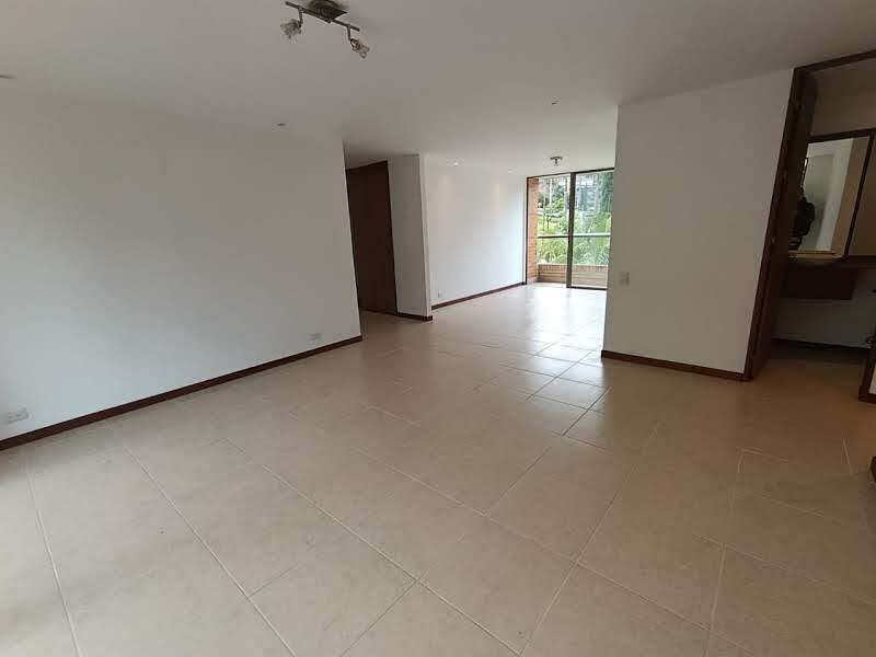 Apartamento en arriendo ubicado en Medellín, sector Balsos