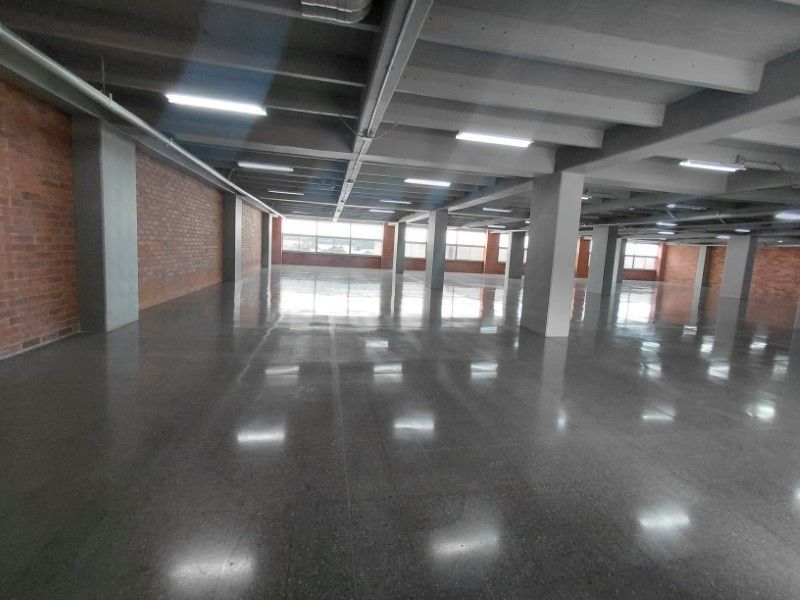 Oficina en arriendo ubicada en Medellín, sector Guayabal