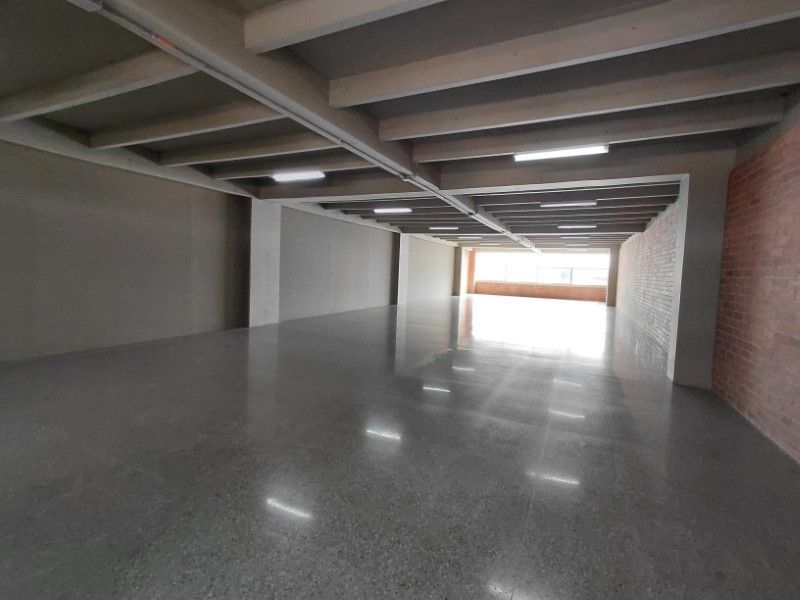 Oficina en arriendo ubicada en Medellín, sector Guayabal
