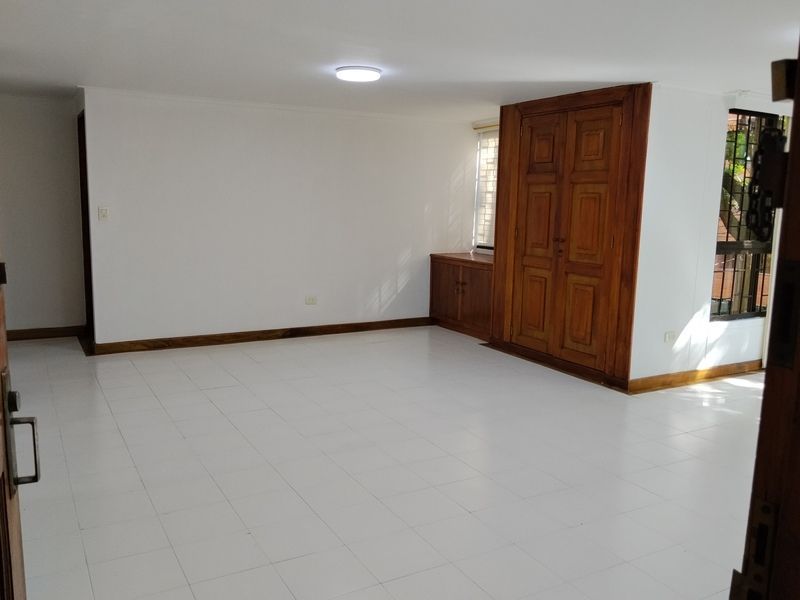 Apartamento en arriendo ubicado en Medellín, sector Laureles